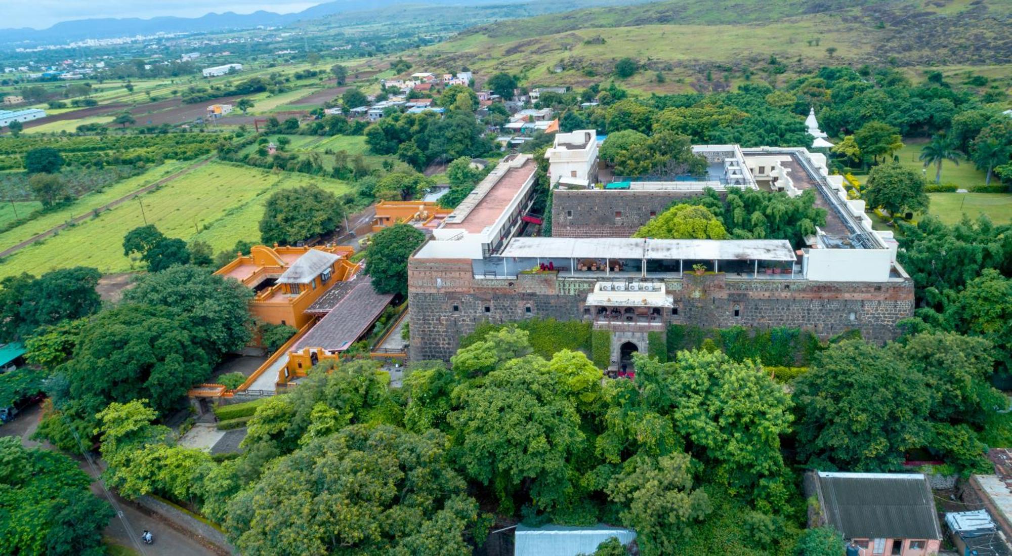 Fort Jadhavgadh -A Gadh Heritage Hotel Sasvad Dış mekan fotoğraf
