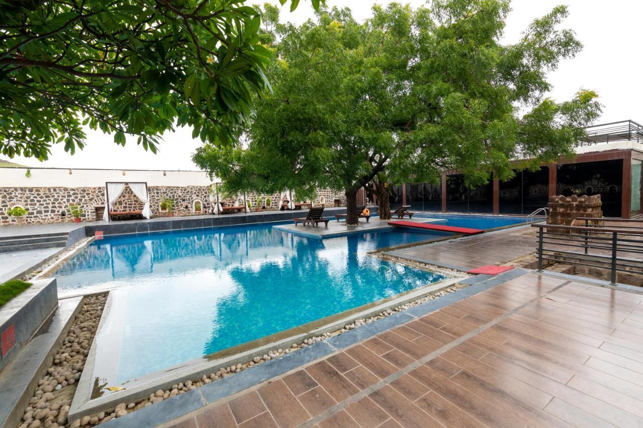 Fort Jadhavgadh -A Gadh Heritage Hotel Sasvad Dış mekan fotoğraf