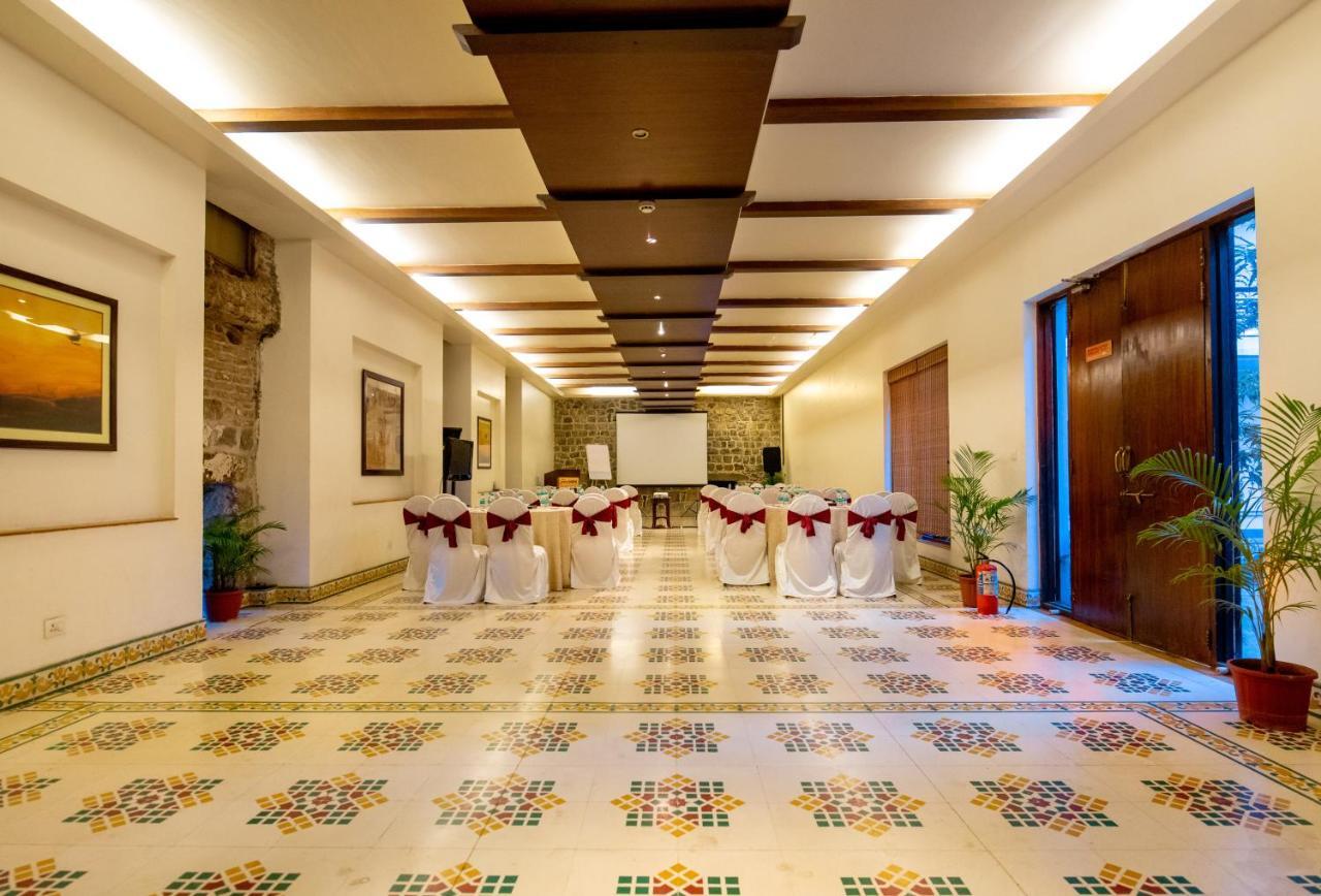 Fort Jadhavgadh -A Gadh Heritage Hotel Sasvad Dış mekan fotoğraf