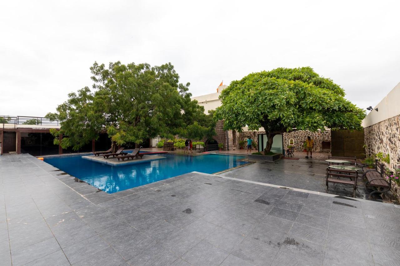 Fort Jadhavgadh -A Gadh Heritage Hotel Sasvad Dış mekan fotoğraf