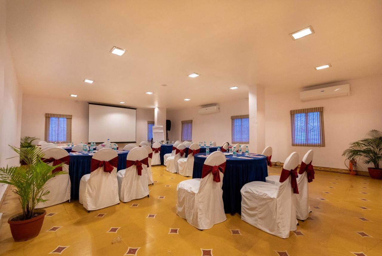 Fort Jadhavgadh -A Gadh Heritage Hotel Sasvad Dış mekan fotoğraf